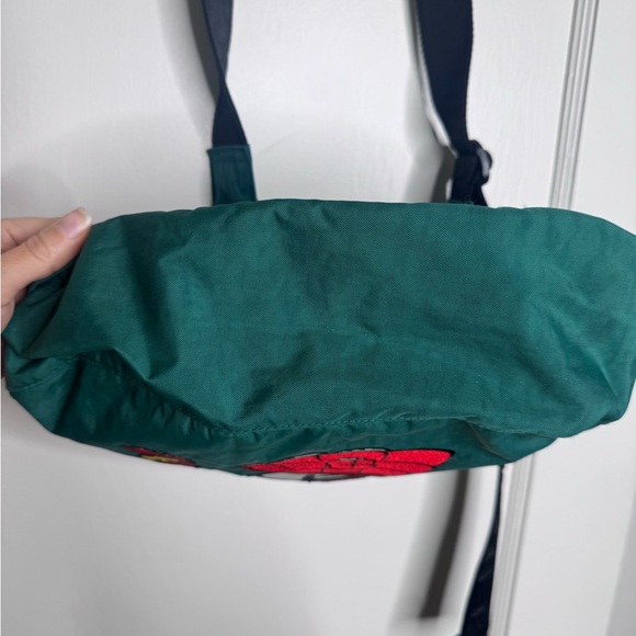 BAGGU X Peanuts Medium Nylon Crescent Bag - Picture 8 of 8